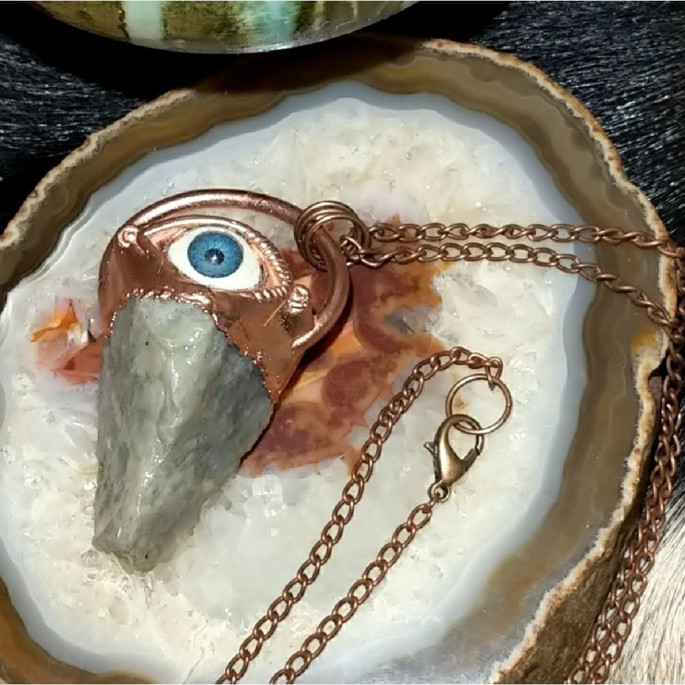 'Be Gone' Sodalite & Quartz Copper Necklace - Picture 2 of 4